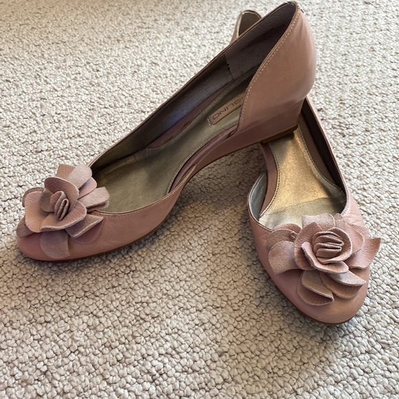 Bandolino size 7.5 blush pink wedges - Picture 2 of 8